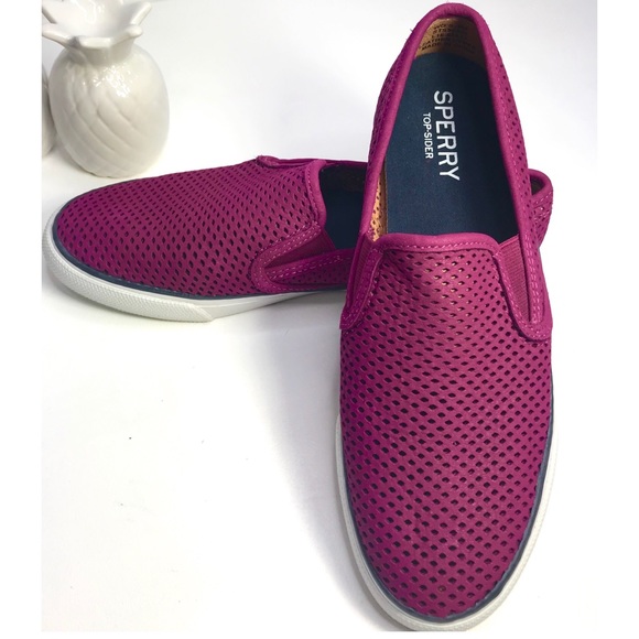 Sperry Shoes - BNIB Sperry Seaside Perforated Slip on